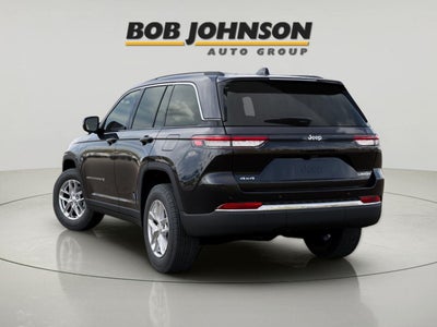2026 Jeep Grand Cherokee GRAND CHEROKEE LAREDO X 4X4