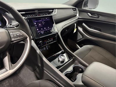 2025 Jeep Grand Cherokee GRAND CHEROKEE LAREDO X 4X4