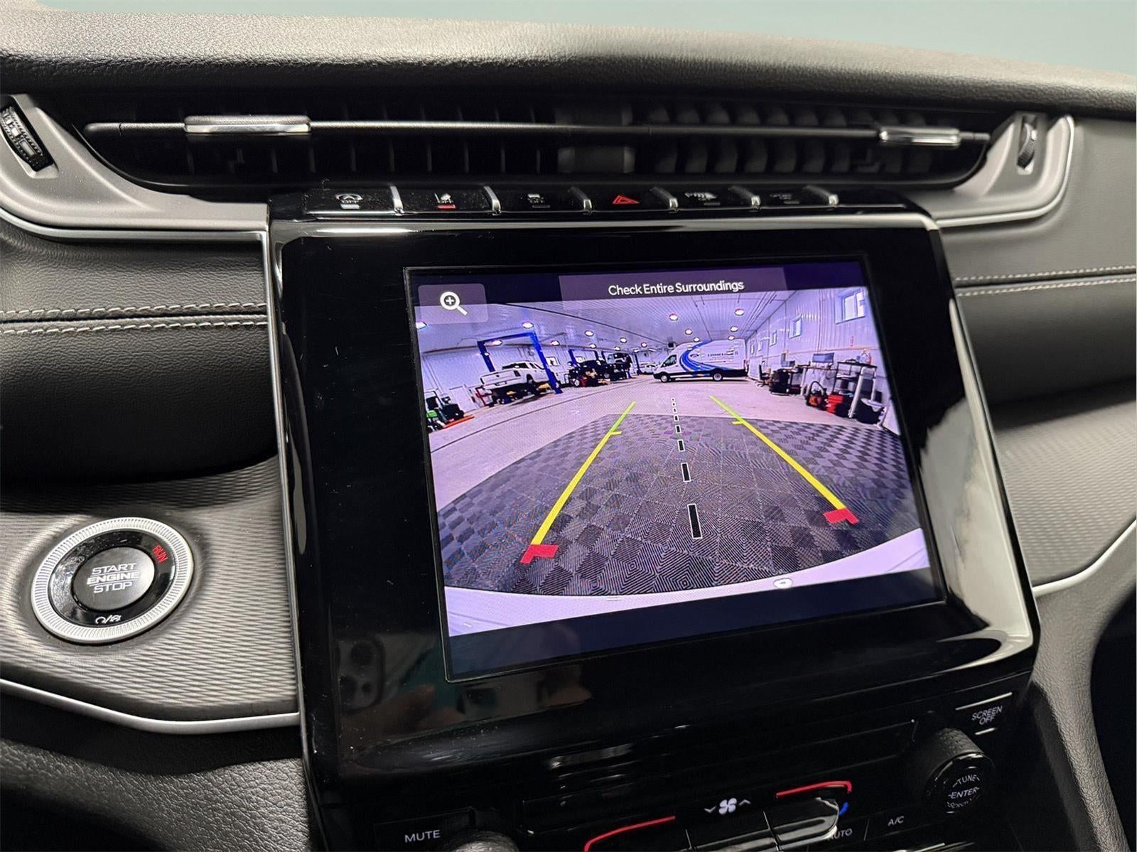 2025 Jeep Grand Cherokee GRAND CHEROKEE LAREDO X 4X4