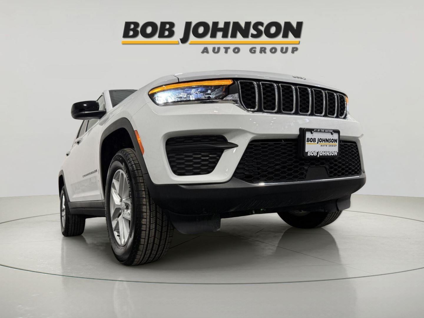 2025 Jeep Grand Cherokee GRAND CHEROKEE LAREDO X 4X4