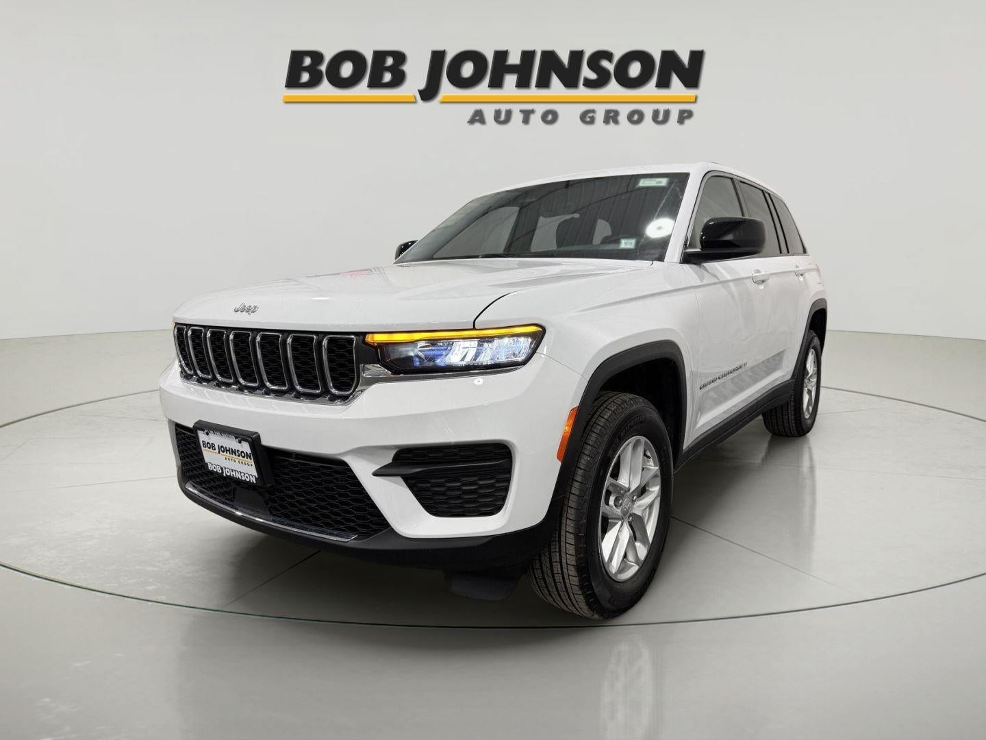 2025 Jeep Grand Cherokee GRAND CHEROKEE LAREDO X 4X4