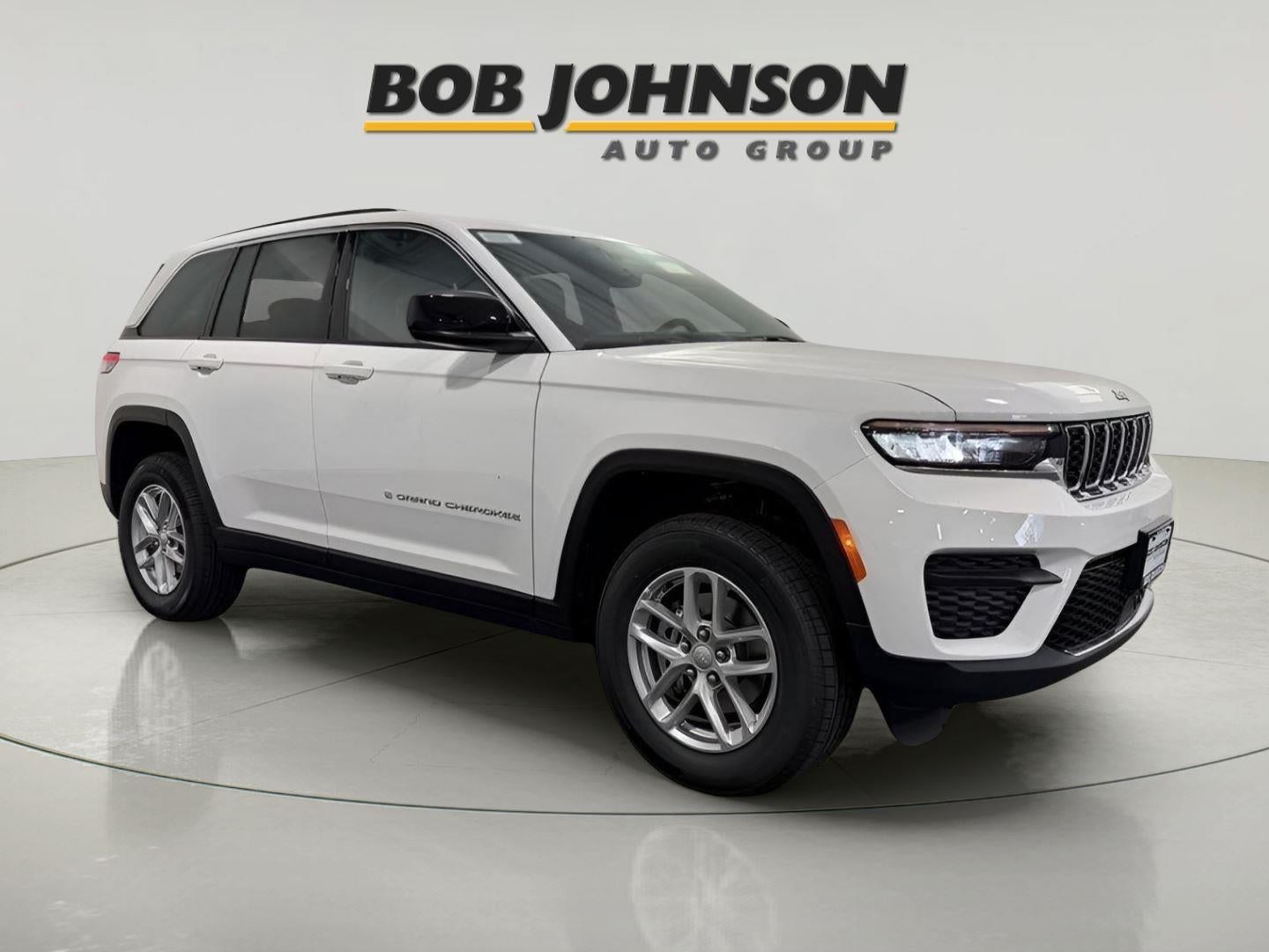 2025 Jeep Grand Cherokee GRAND CHEROKEE LAREDO X 4X4