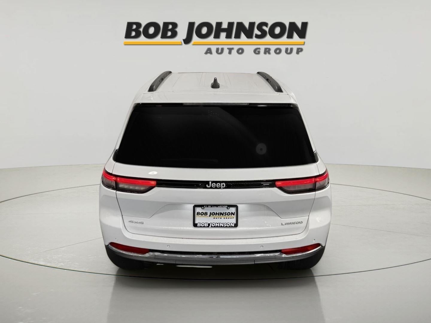 2025 Jeep Grand Cherokee GRAND CHEROKEE LAREDO X 4X4