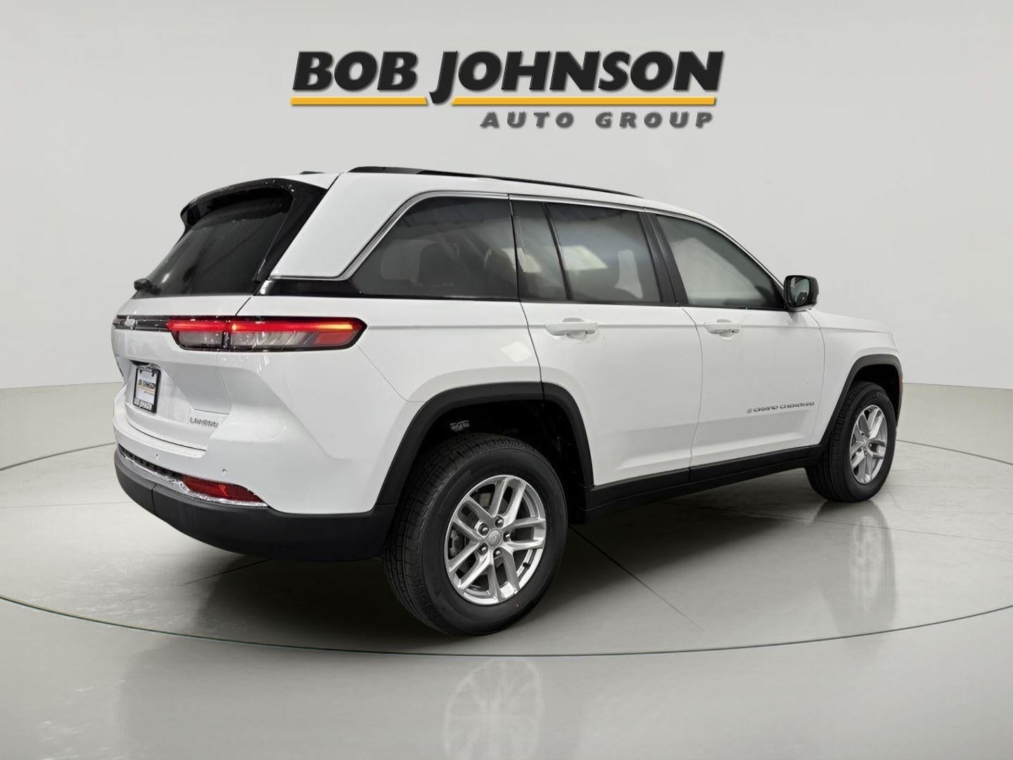 2025 Jeep Grand Cherokee GRAND CHEROKEE LAREDO X 4X4