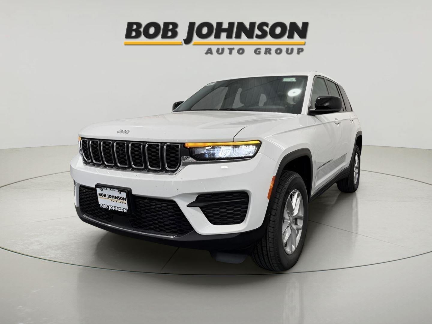2025 Jeep Grand Cherokee GRAND CHEROKEE LAREDO X 4X4