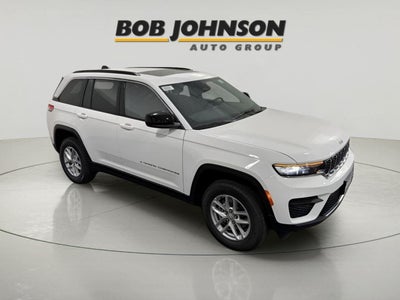 2025 Jeep Grand Cherokee GRAND CHEROKEE LAREDO X 4X4