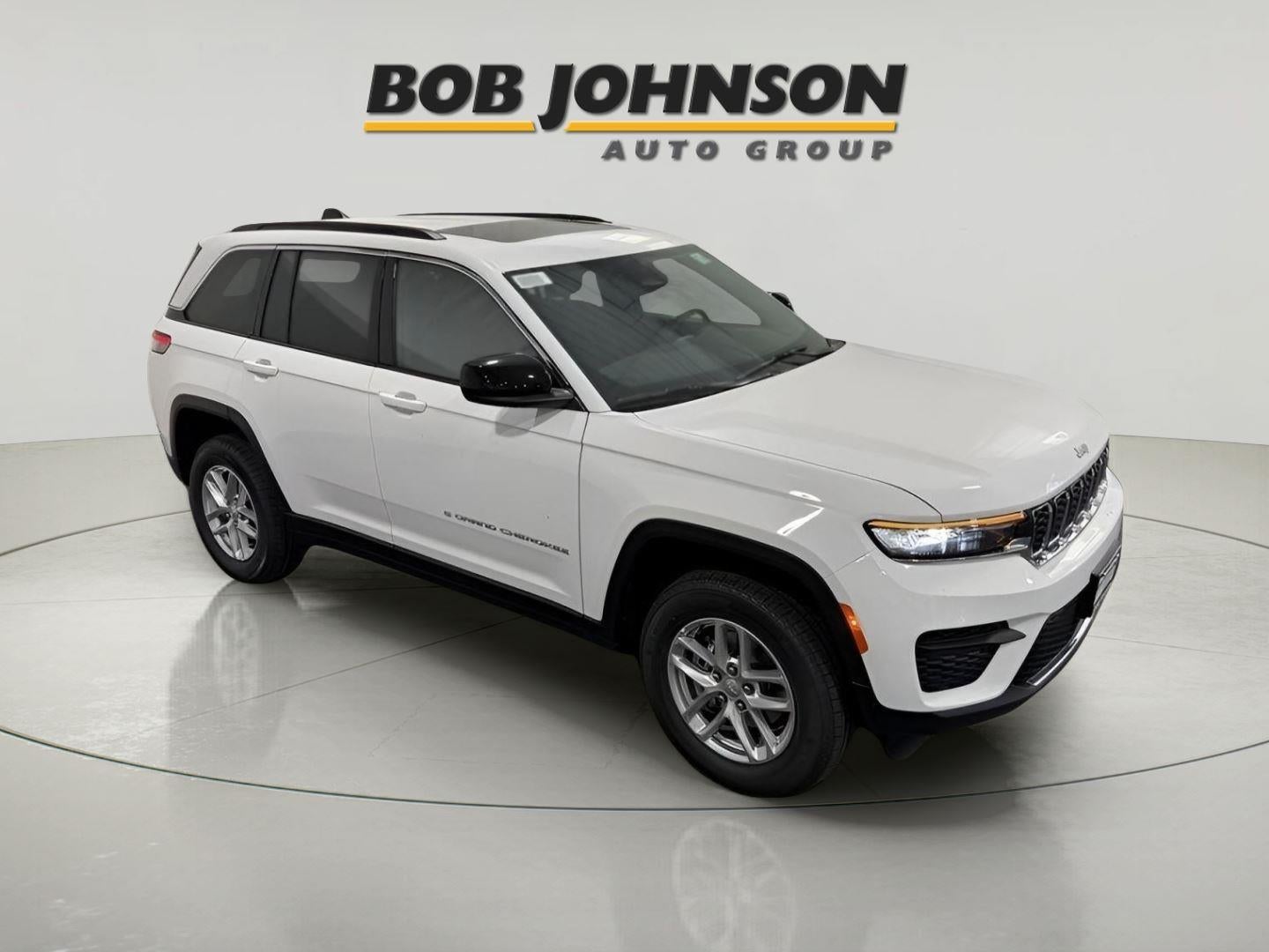 2025 Jeep Grand Cherokee GRAND CHEROKEE LAREDO X 4X4