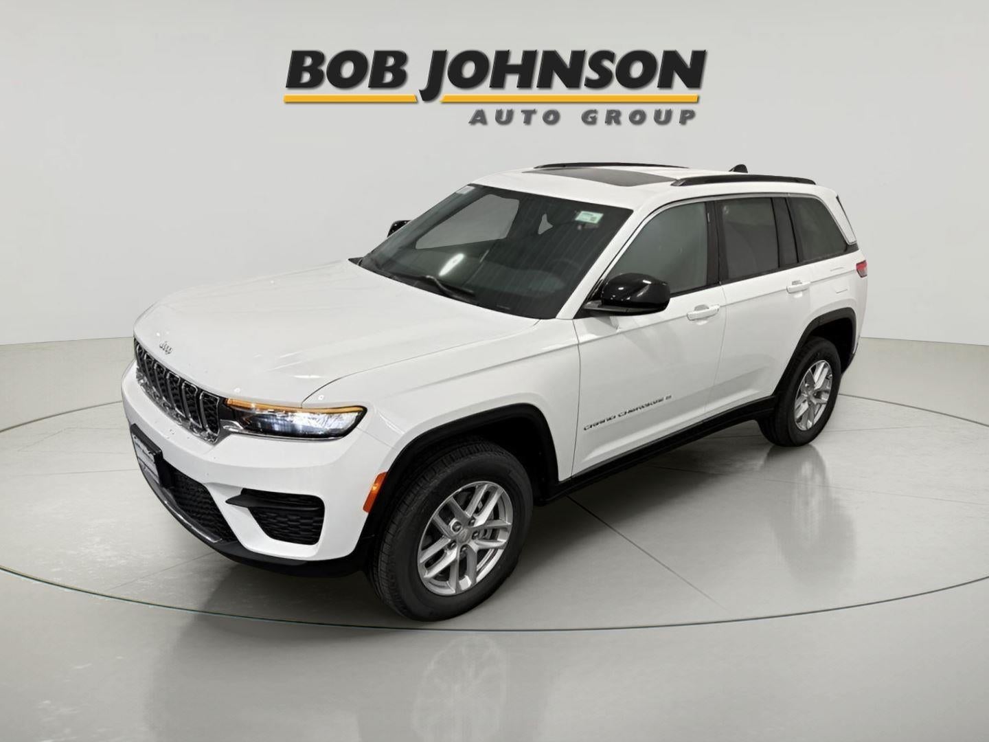 2025 Jeep Grand Cherokee GRAND CHEROKEE LAREDO X 4X4