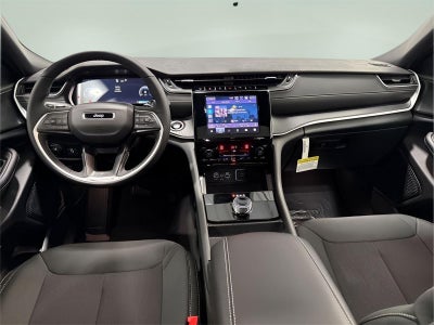 2025 Jeep Grand Cherokee GRAND CHEROKEE LAREDO X 4X4