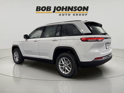 2025 Jeep Grand Cherokee GRAND CHEROKEE LAREDO X 4X4