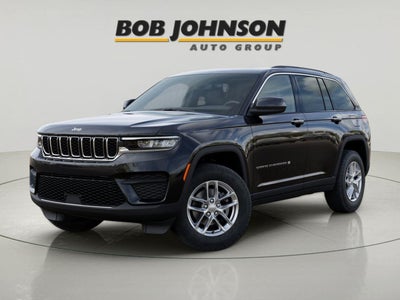 2025 Jeep Grand Cherokee GRAND CHEROKEE LAREDO X 4X4