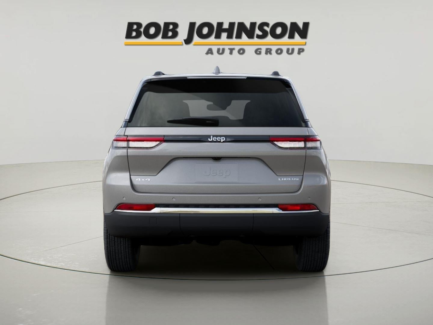 2026 Jeep Grand Cherokee GRAND CHEROKEE LAREDO X 4X4