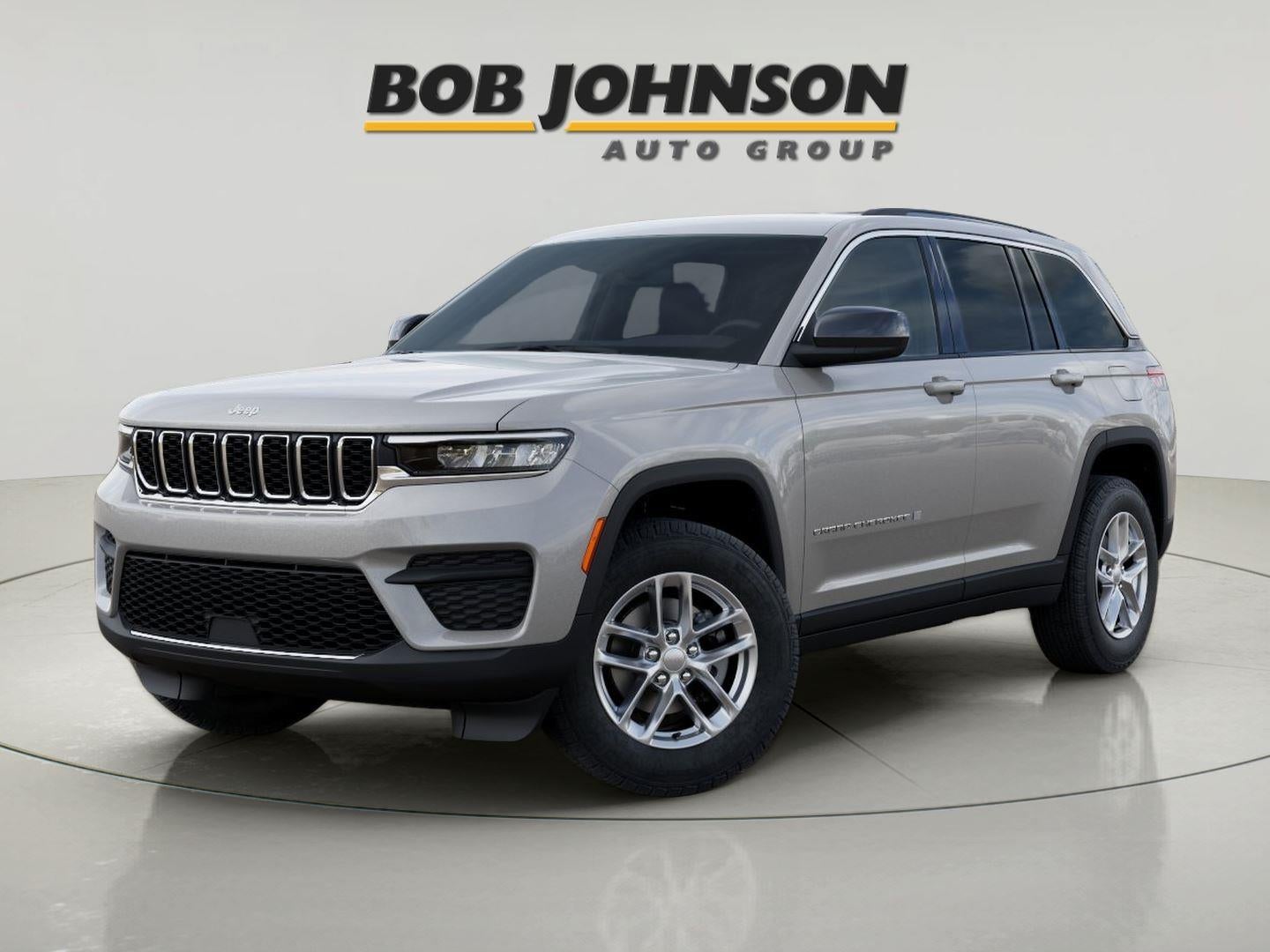 2026 Jeep Grand Cherokee GRAND CHEROKEE LAREDO X 4X4