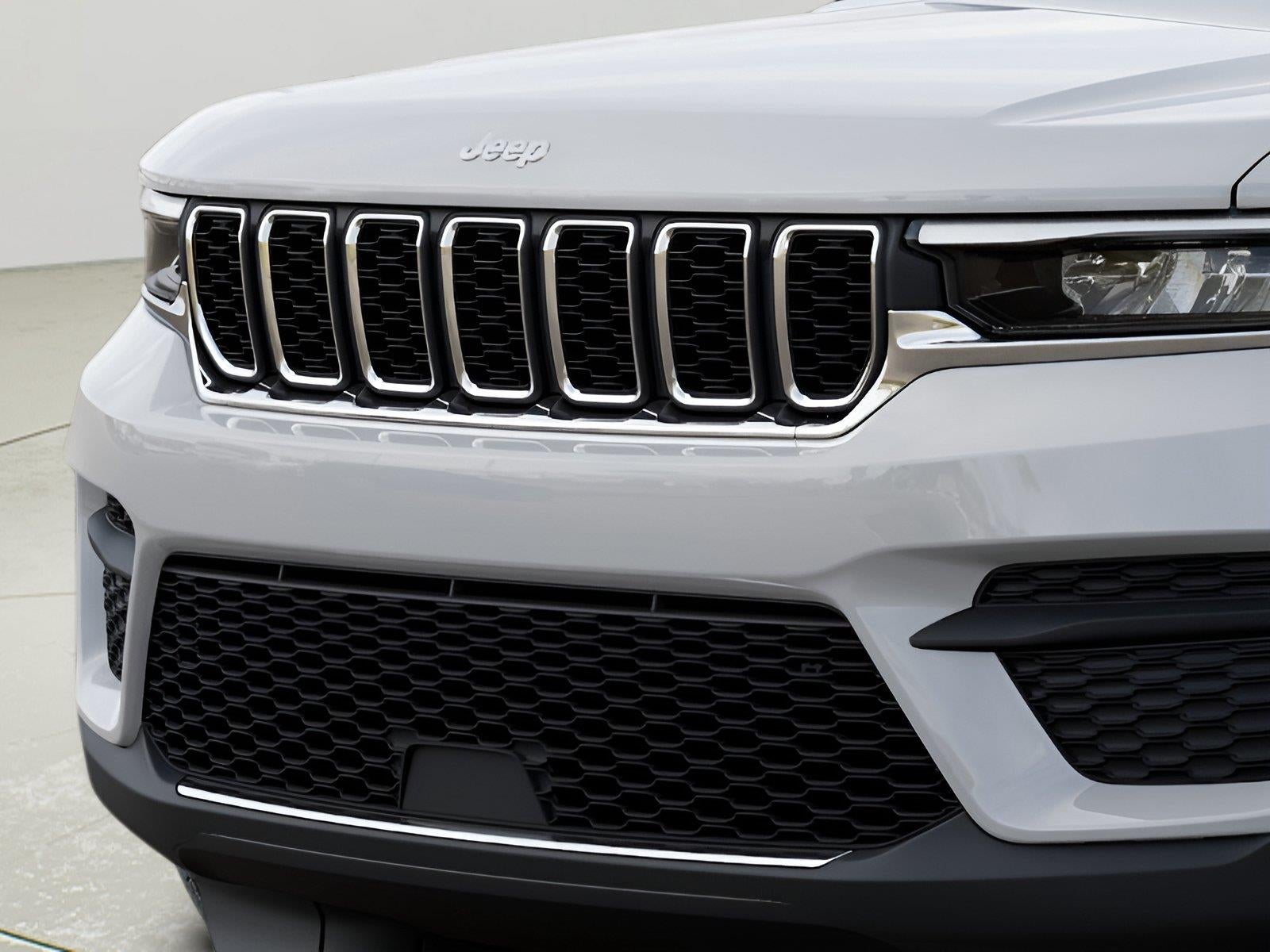 2026 Jeep Grand Cherokee GRAND CHEROKEE LAREDO X 4X4