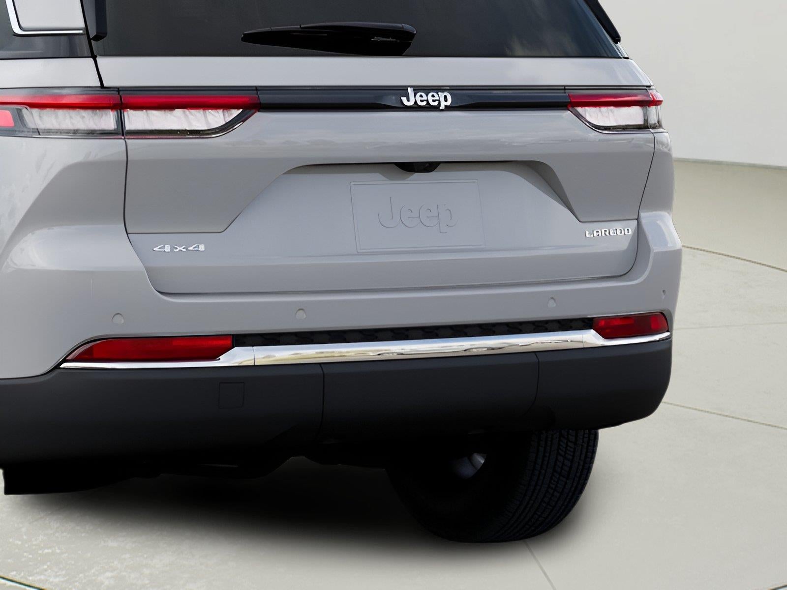 2026 Jeep Grand Cherokee GRAND CHEROKEE LAREDO X 4X4