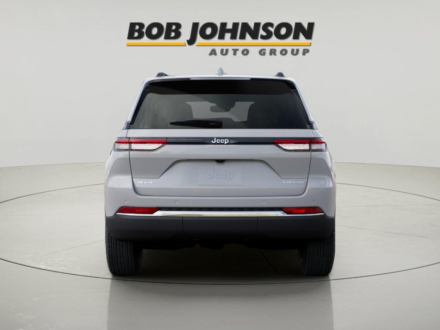 2026 Jeep Grand Cherokee GRAND CHEROKEE LAREDO X 4X4
