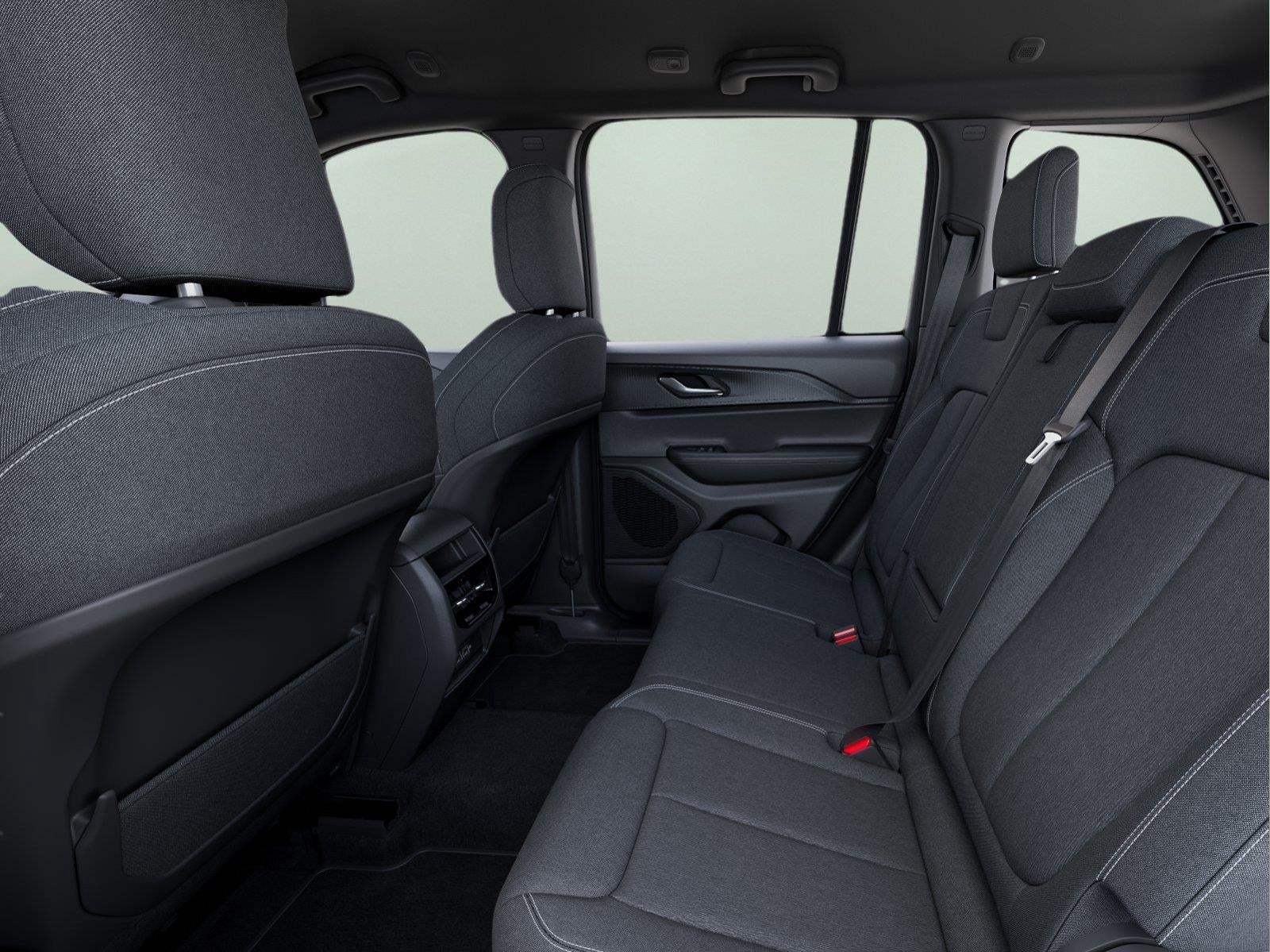 2026 Jeep Grand Cherokee GRAND CHEROKEE LAREDO X 4X4