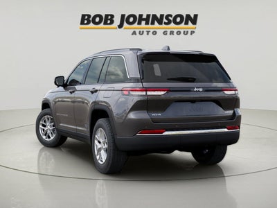 2026 Jeep Grand Cherokee GRAND CHEROKEE LAREDO X 4X4