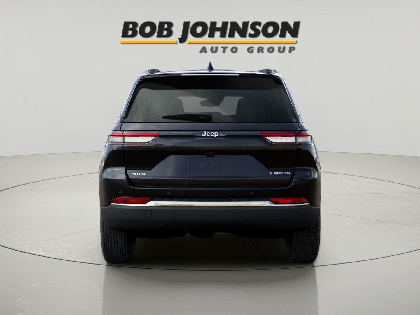 2025 Jeep Grand Cherokee GRAND CHEROKEE LAREDO X 4X4