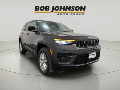 2025 Jeep Grand Cherokee GRAND CHEROKEE LAREDO X 4X4