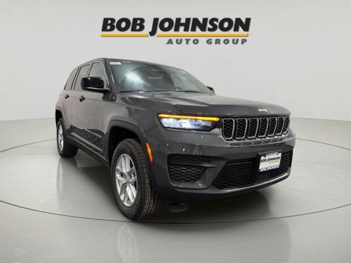 2025 Jeep Grand Cherokee GRAND CHEROKEE LAREDO X 4X4