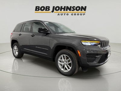2025 Jeep Grand Cherokee GRAND CHEROKEE LAREDO X 4X4