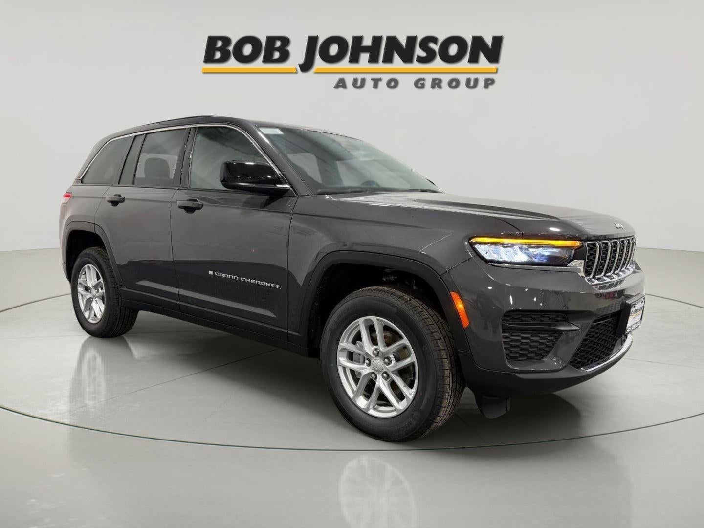 2025 Jeep Grand Cherokee GRAND CHEROKEE LAREDO X 4X4