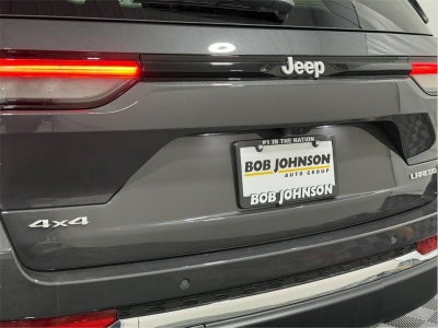 2025 Jeep Grand Cherokee GRAND CHEROKEE LAREDO X 4X4