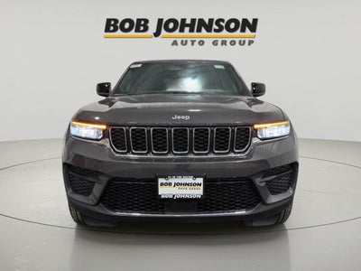 2025 Jeep Grand Cherokee GRAND CHEROKEE LAREDO X 4X4