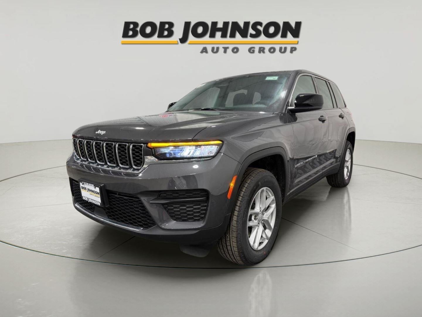 2025 Jeep Grand Cherokee GRAND CHEROKEE LAREDO X 4X4