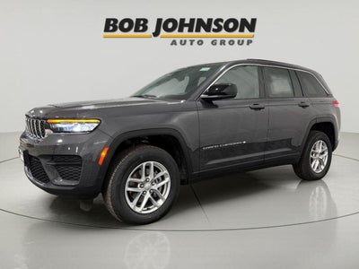 2025 Jeep Grand Cherokee GRAND CHEROKEE LAREDO X 4X4