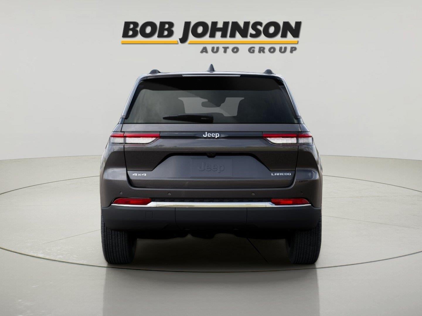 2026 Jeep Grand Cherokee GRAND CHEROKEE LAREDO X 4X4
