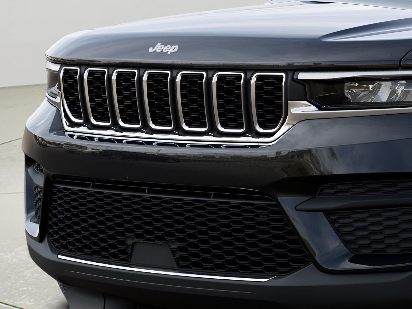 2026 Jeep Grand Cherokee GRAND CHEROKEE LAREDO X 4X4
