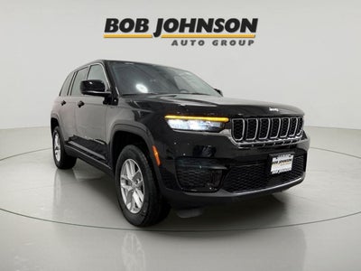 2025 Jeep Grand Cherokee GRAND CHEROKEE LAREDO X 4X4