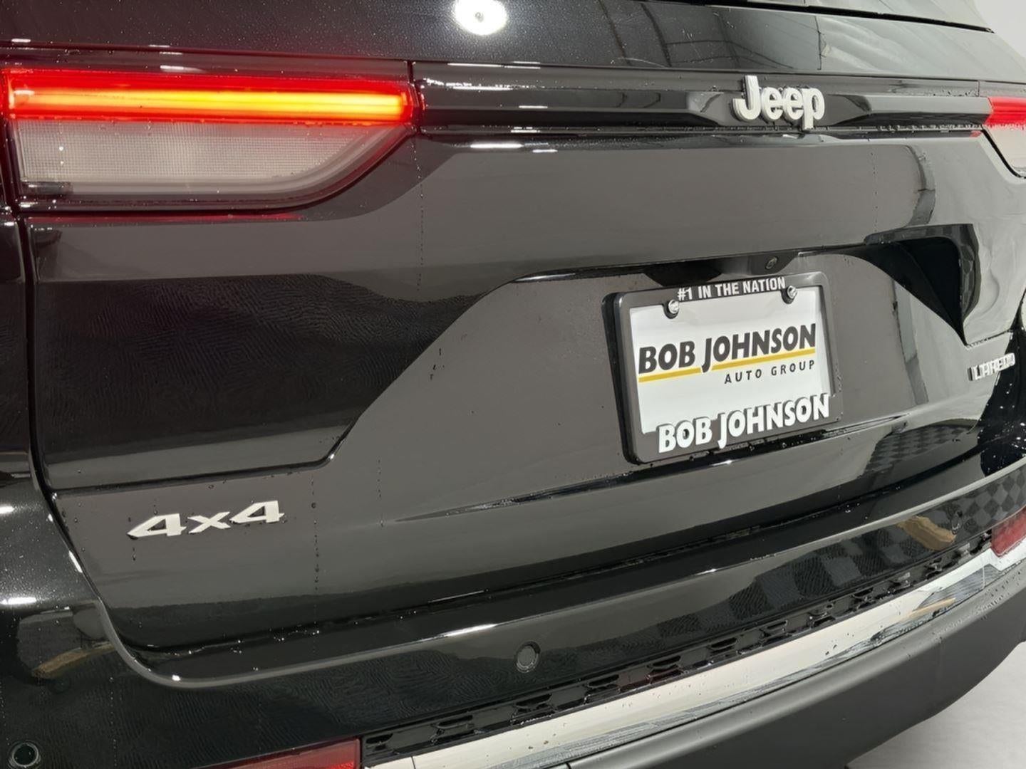 2025 Jeep Grand Cherokee GRAND CHEROKEE LAREDO X 4X4