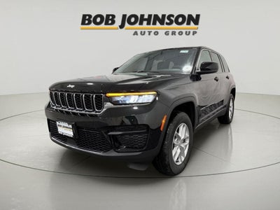 2025 Jeep Grand Cherokee GRAND CHEROKEE LAREDO X 4X4