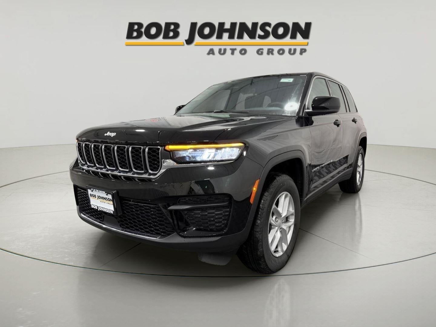 2025 Jeep Grand Cherokee GRAND CHEROKEE LAREDO X 4X4