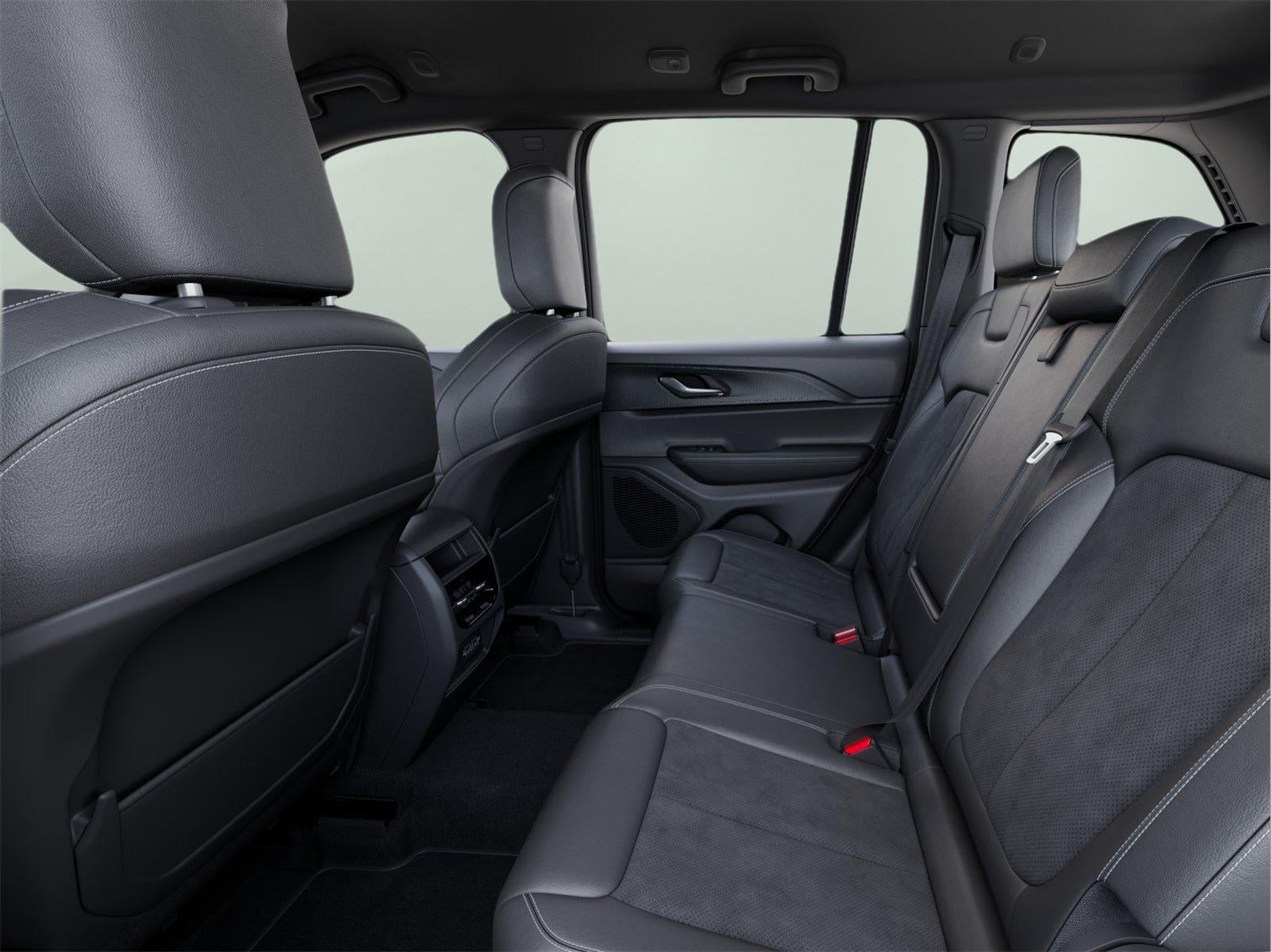 2025 Jeep Grand Cherokee GRAND CHEROKEE ALTITUDE 4X4