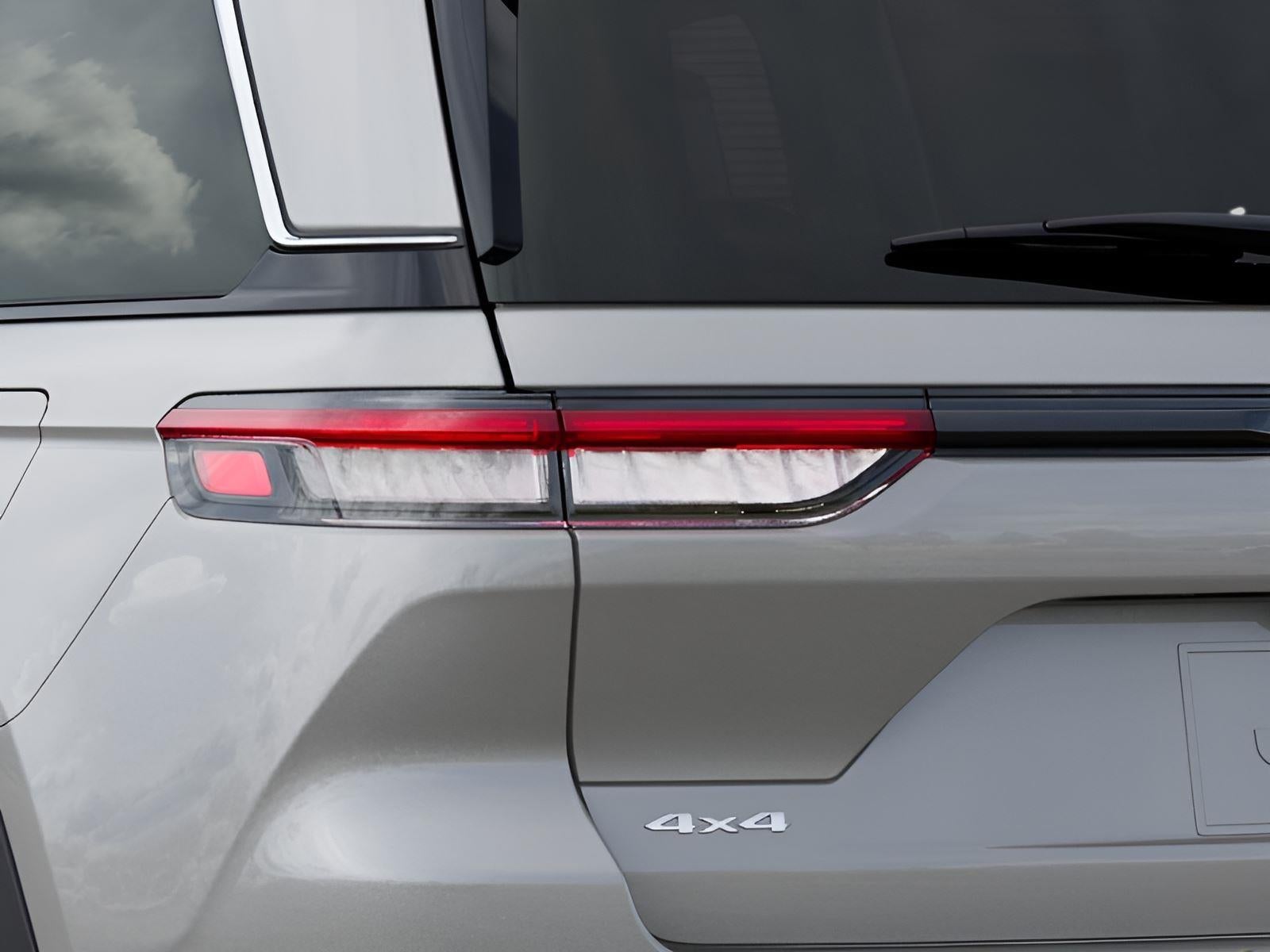 2026 Jeep Grand Cherokee GRAND CHEROKEE LAREDO X 4X4