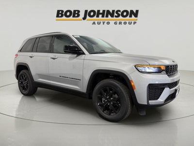 2026 Jeep Grand Cherokee GRAND CHEROKEE LAREDO ALTITUDE 4X4