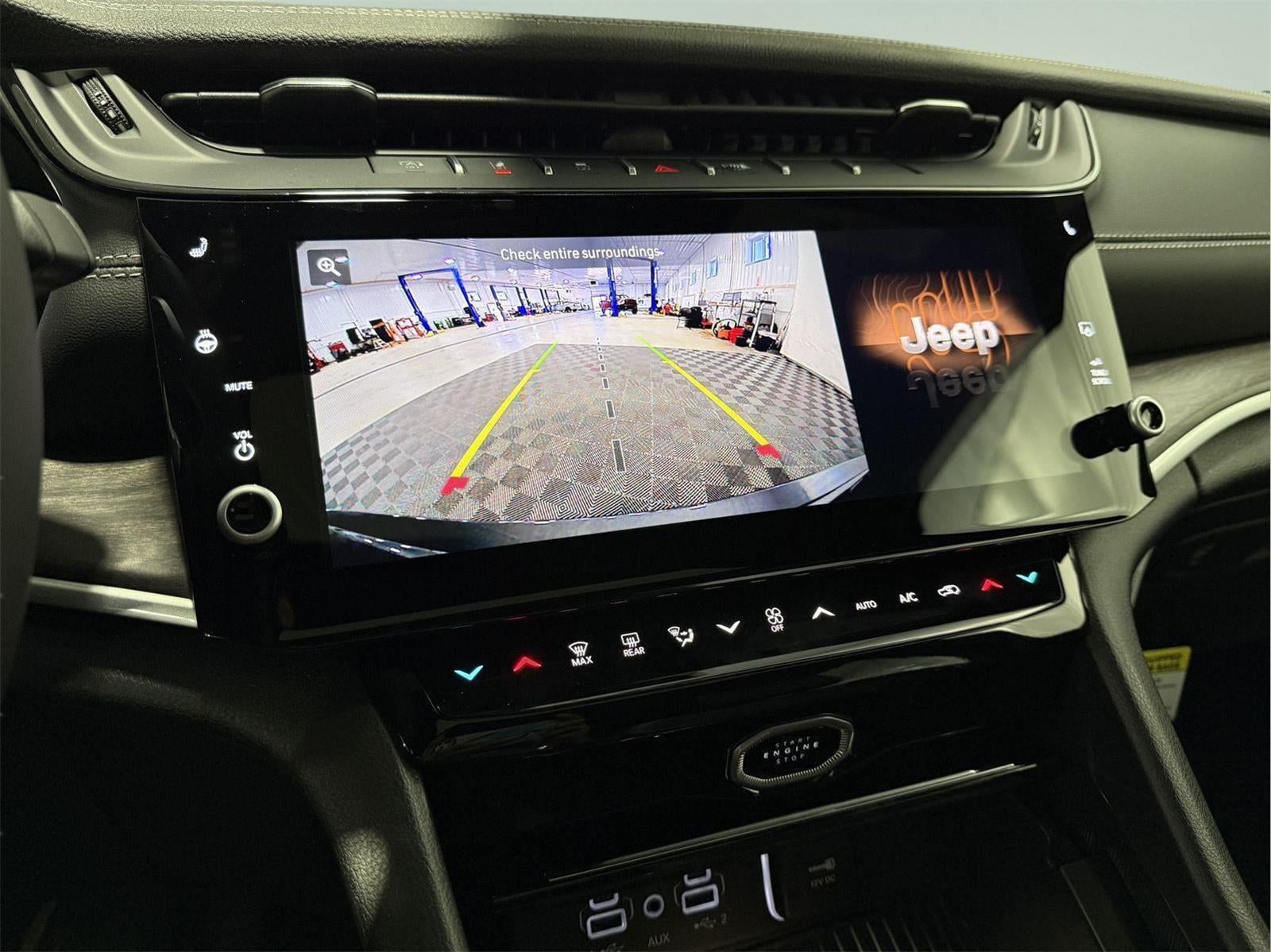 2026 Jeep Grand Cherokee GRAND CHEROKEE LAREDO ALTITUDE 4X4