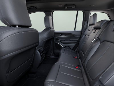 2027 Jeep Grand Cherokee GRAND CHEROKEE LIMITED 4X4