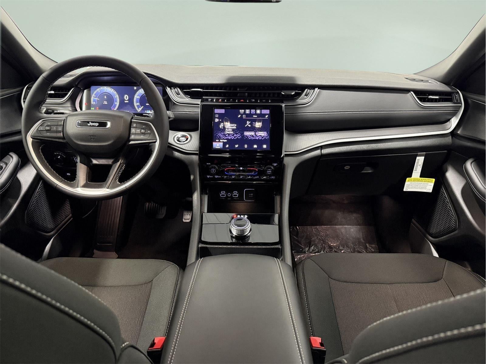 2026 Jeep Grand Cherokee GRAND CHEROKEE L LAREDO 4X4