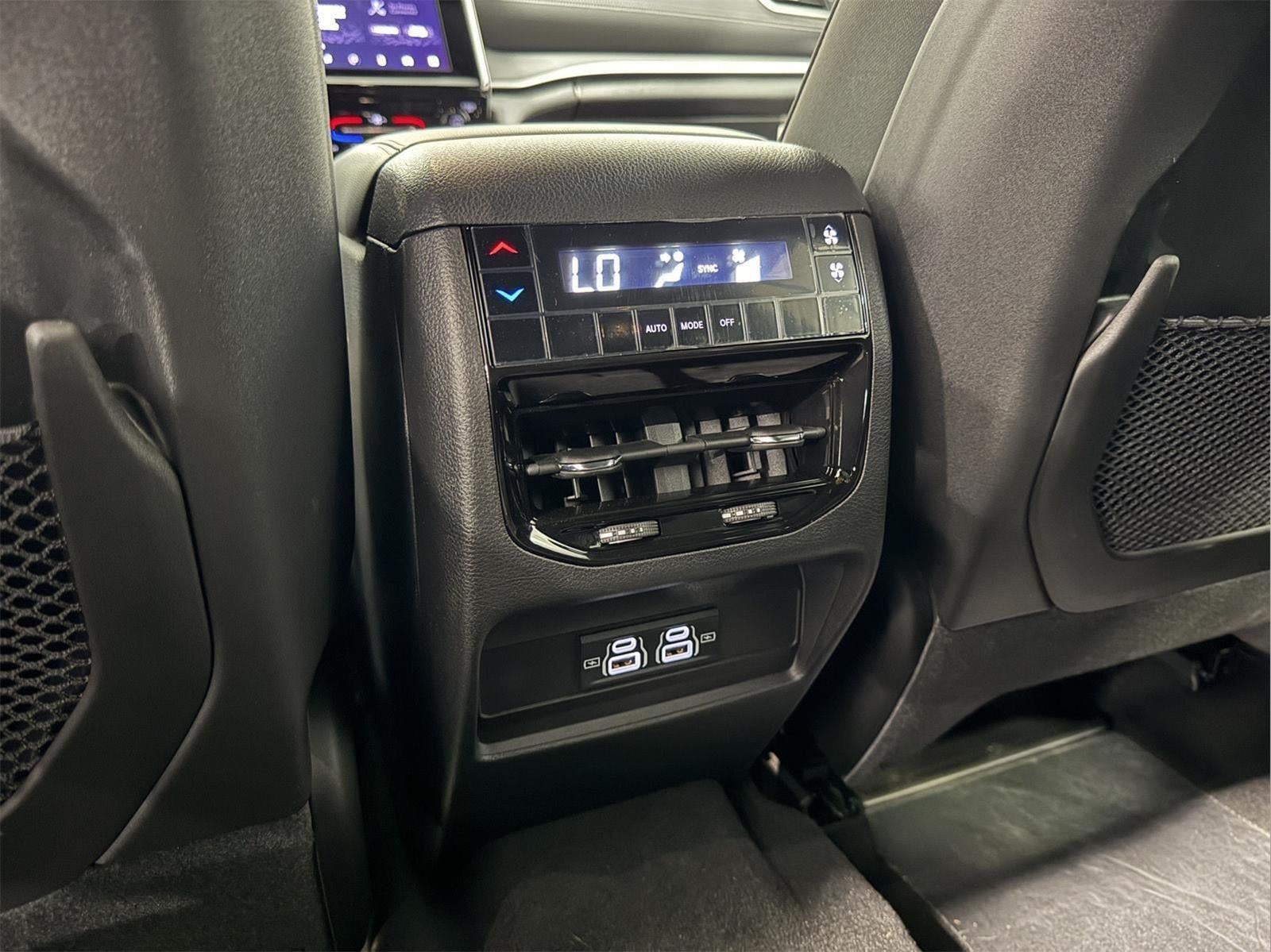 2026 Jeep Grand Cherokee GRAND CHEROKEE L LAREDO 4X4