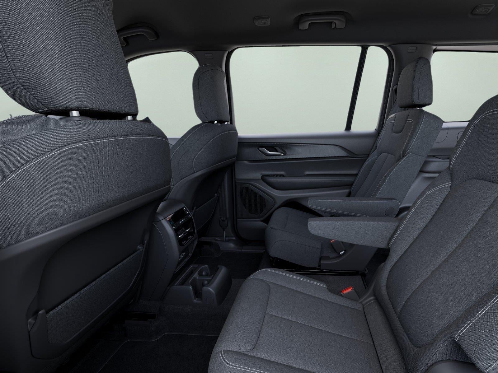 2026 Jeep Grand Cherokee GRAND CHEROKEE L LAREDO X 4X4