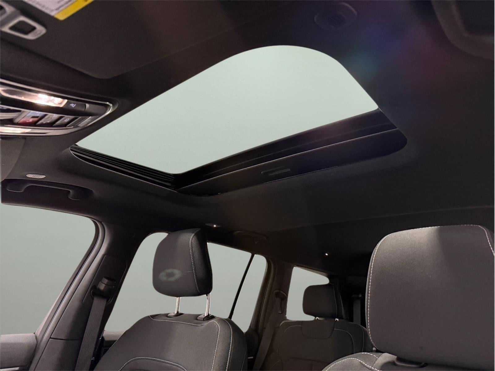 2025 Jeep Grand Cherokee GRAND CHEROKEE L LAREDO X 4X4