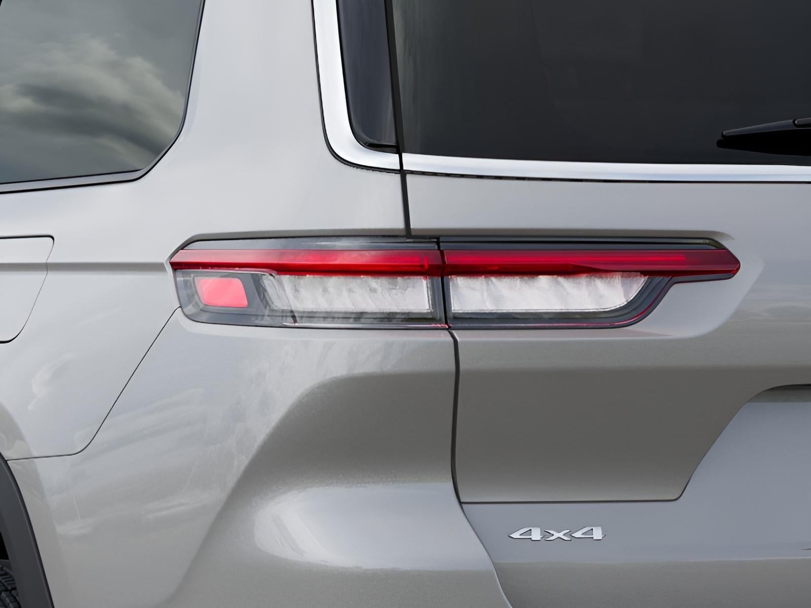 2025 Jeep Grand Cherokee GRAND CHEROKEE L LAREDO X 4X4