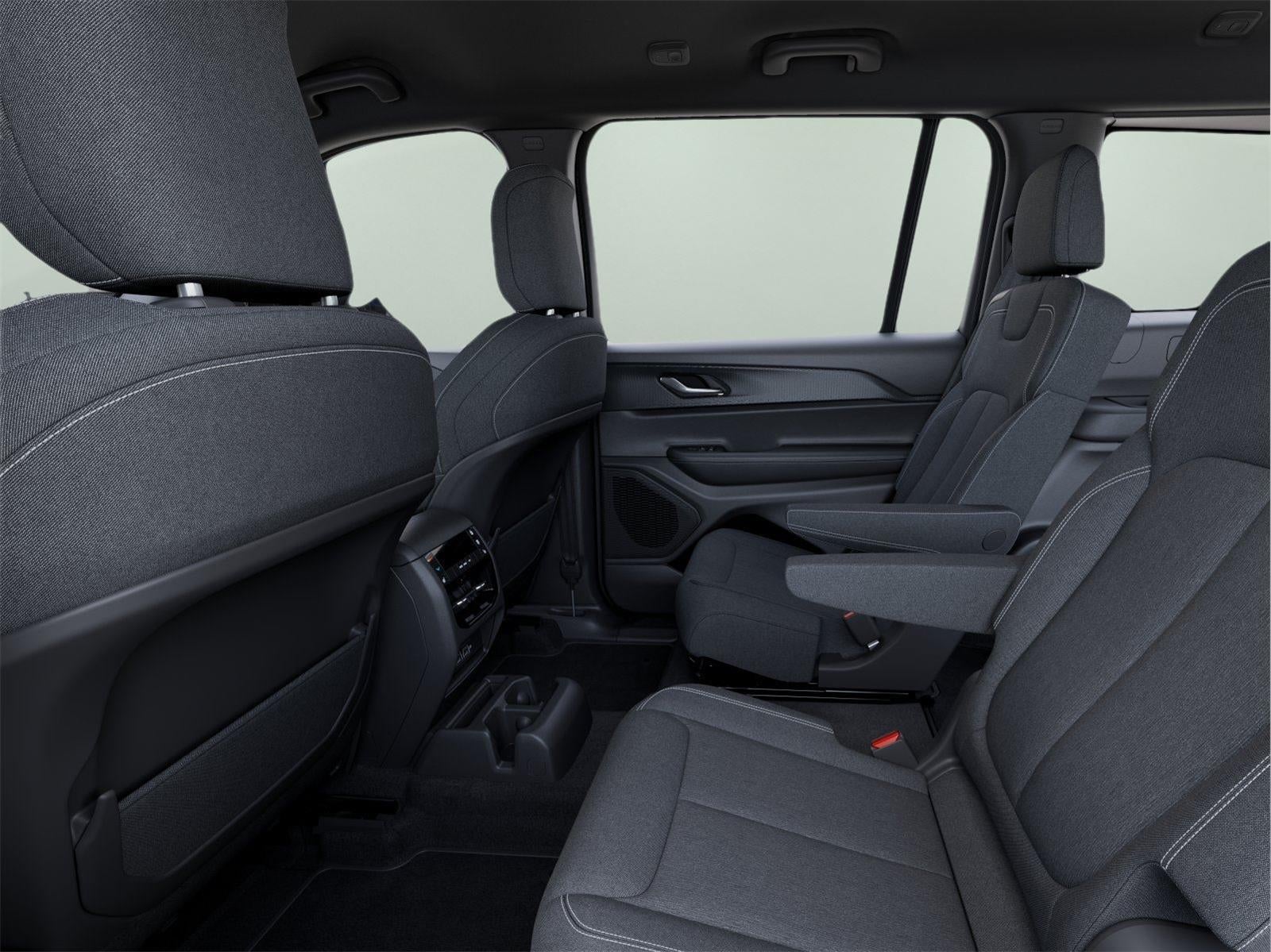2026 Jeep Grand Cherokee GRAND CHEROKEE L LAREDO X 4X4