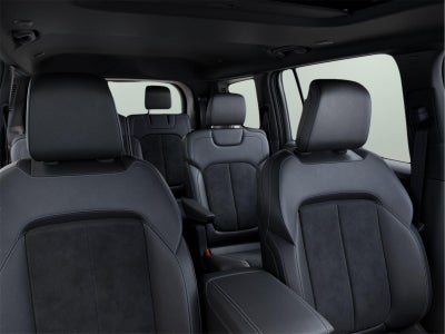 2026 Jeep Grand Cherokee GRAND CHEROKEE L LAREDO ALTITUDE 4X4