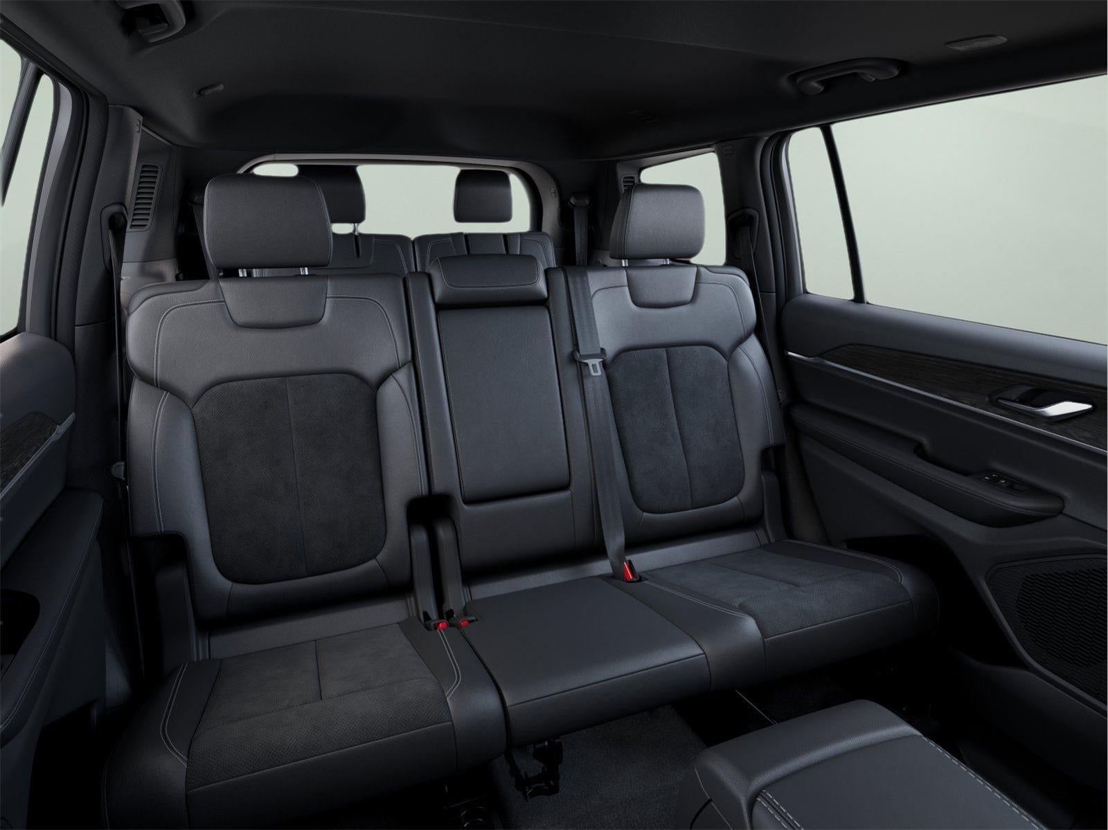 2026 Jeep Grand Cherokee GRAND CHEROKEE L LAREDO ALTITUDE 4X4